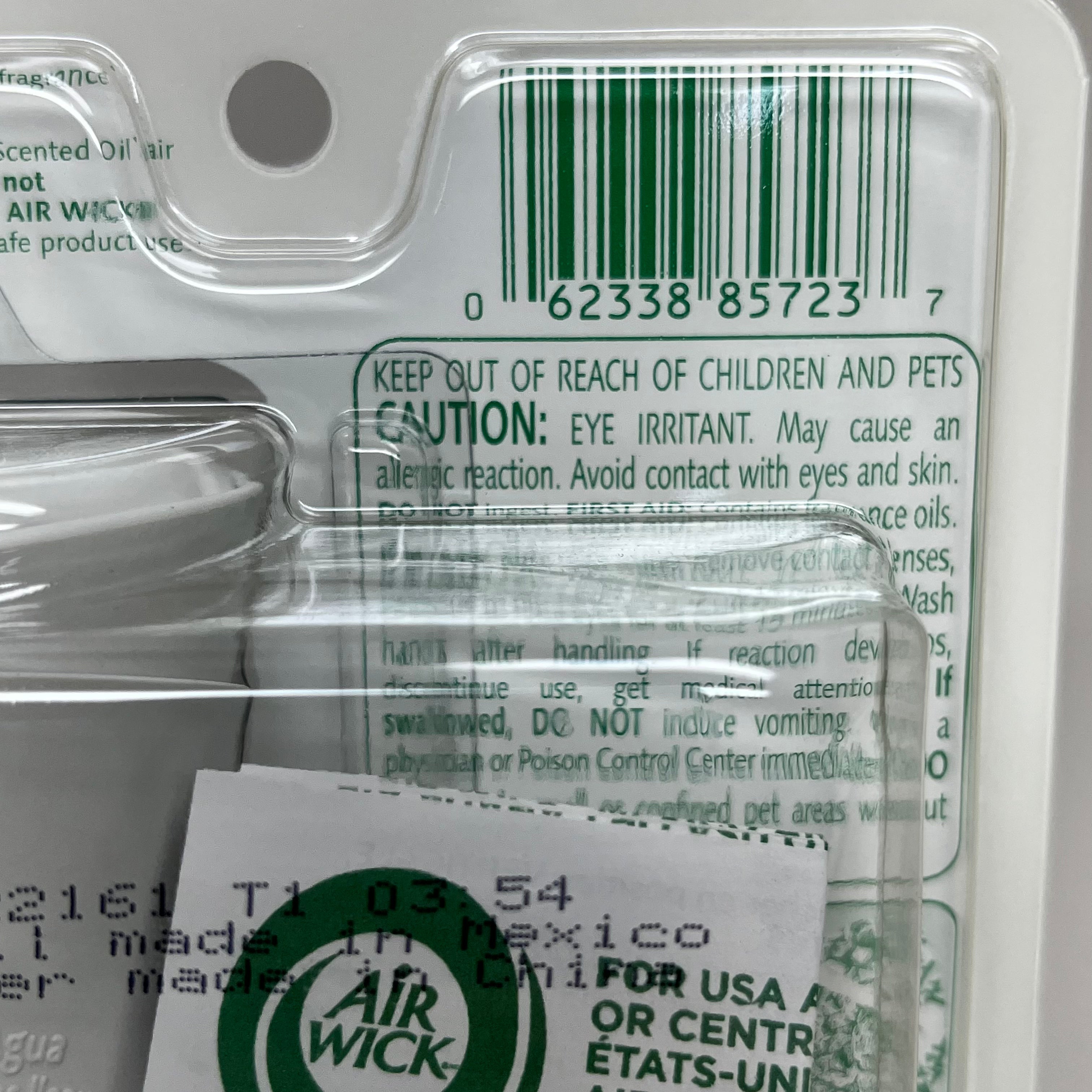 AIR WICK Plug in Air Freshener w/ Fresh Linen scent & essential oils .67 fl oz. / 20 ml (New) (May 10th-16th)Sale!